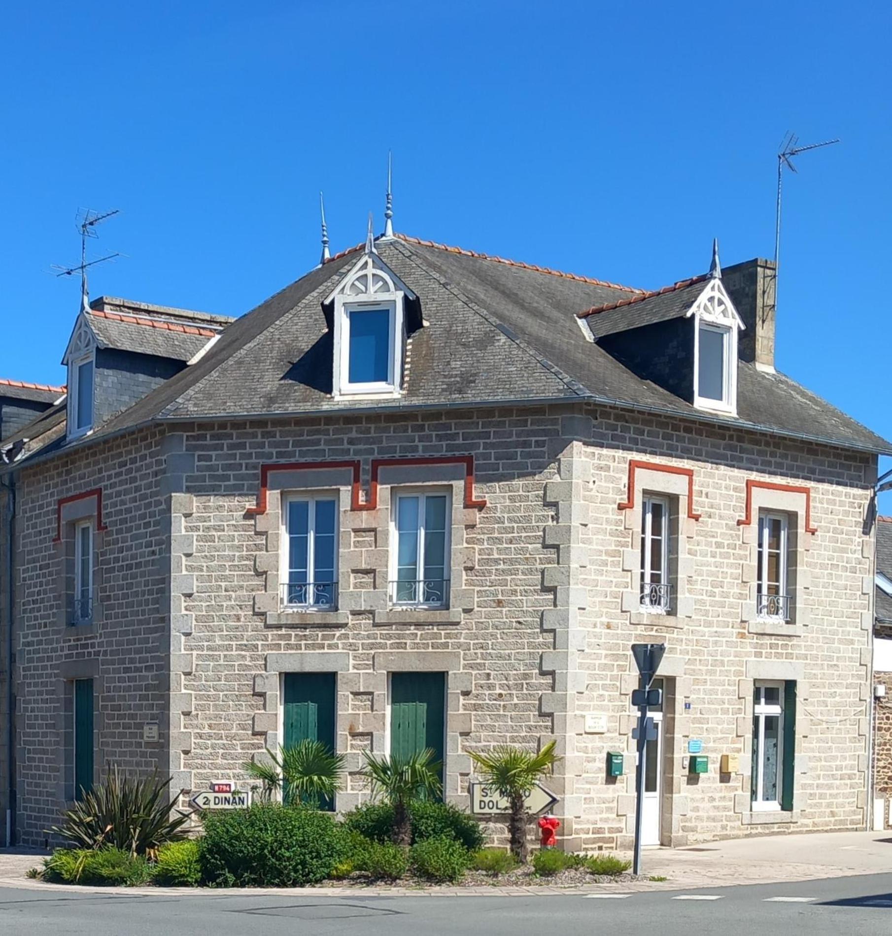 La Chambre De La Boule D 'Or Lanvallay Exteriér fotografie